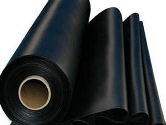 Γεωμεμβράνη HDPE ομαλής επιφάνειας για υγειονομική ταφή λίμνη και κατασκευή σήραγγας 50m-200m Ανθεκτική σε χημικά