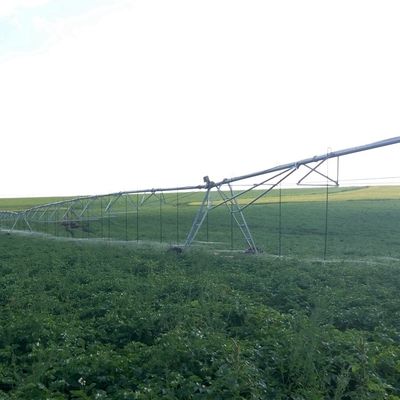 1500 ίντσες Διαμέτρου Κέντρο Κύκλωμα Μετακίνηση Μεγάλο δείκτη τύπου Spray Irrigation Machine για αυτόματο σύστημα άρδευσης πεδίου