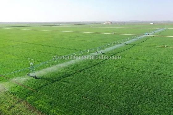 3800 KG Γεωργία Αυτοματοποιημένη πλευρική γραμμική κίνηση Σύστημα άρδευσης κήπου Δύο / Τέσσερις τροχοί έκδοση για να ωφελήσει τη φάρμα σας