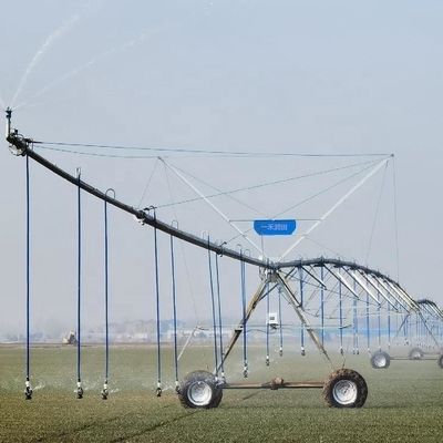 Μεγάλη Φάρμα 1-150ha/10-500acre Κινούμενο γεωργικό σύστημα άρδευσης με μεταλλικό ελαστικό κύκλο